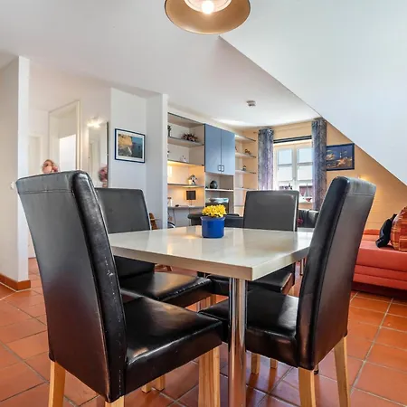 Apartment D 31 *